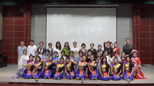2cac20ff67e94b6084f0633c2c932d96.jpg
