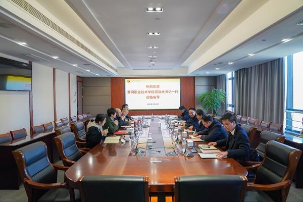 96f1deb46a324e408cbe01dd59242b44.jpg 96f1deb46a324e408cbe01dd59242b44.jpg