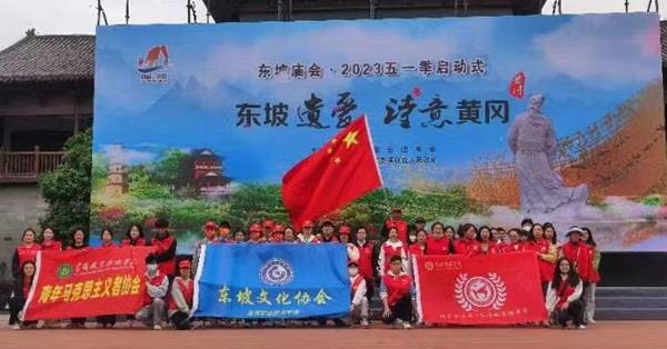 c92e3a24a7704dea9835b1d68ed81819.jpg c92e3a24a7704dea9835b1d68ed81819.jpg