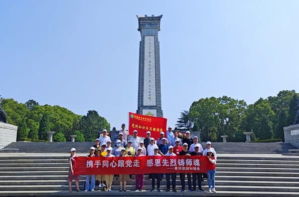 98d522ea48a94420bdbbe54e5b6dc78e.jpg 98d522ea48a94420bdbbe54e5b6dc78e.jpg