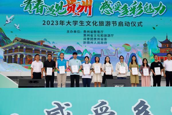 cdf8d72ba4b54e9daaed6bfcaca4decc.jpg