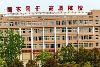 春意盎然